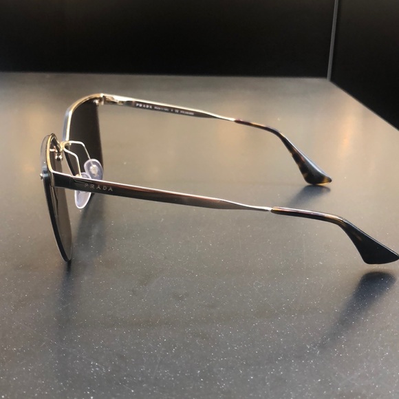 Prada sunglasses PR68T